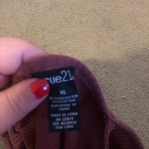 Pink top - Picture 3 of 3